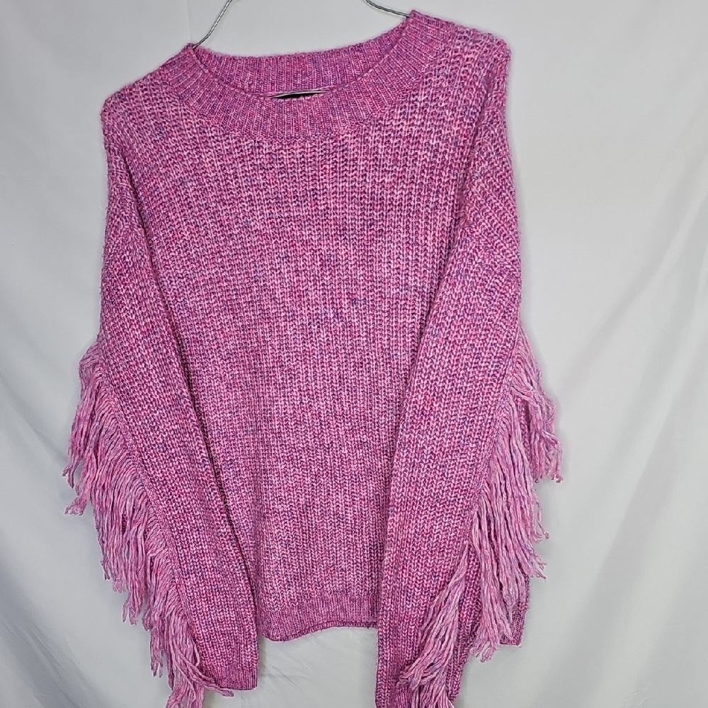 NWT Witty fox Pink Knitted Fringe Sleeve And Back Pull Over Sweater Sz Small